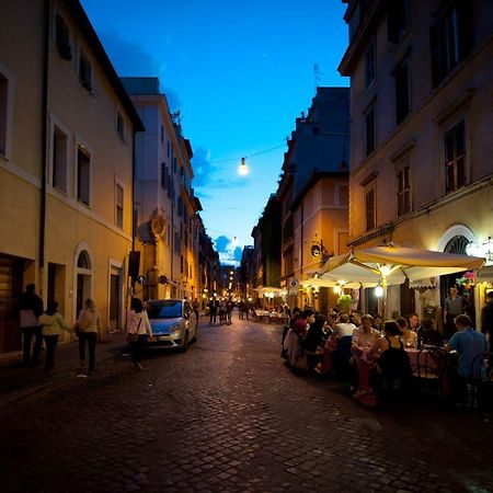 Rome Services Porta Castello Luaran gambar