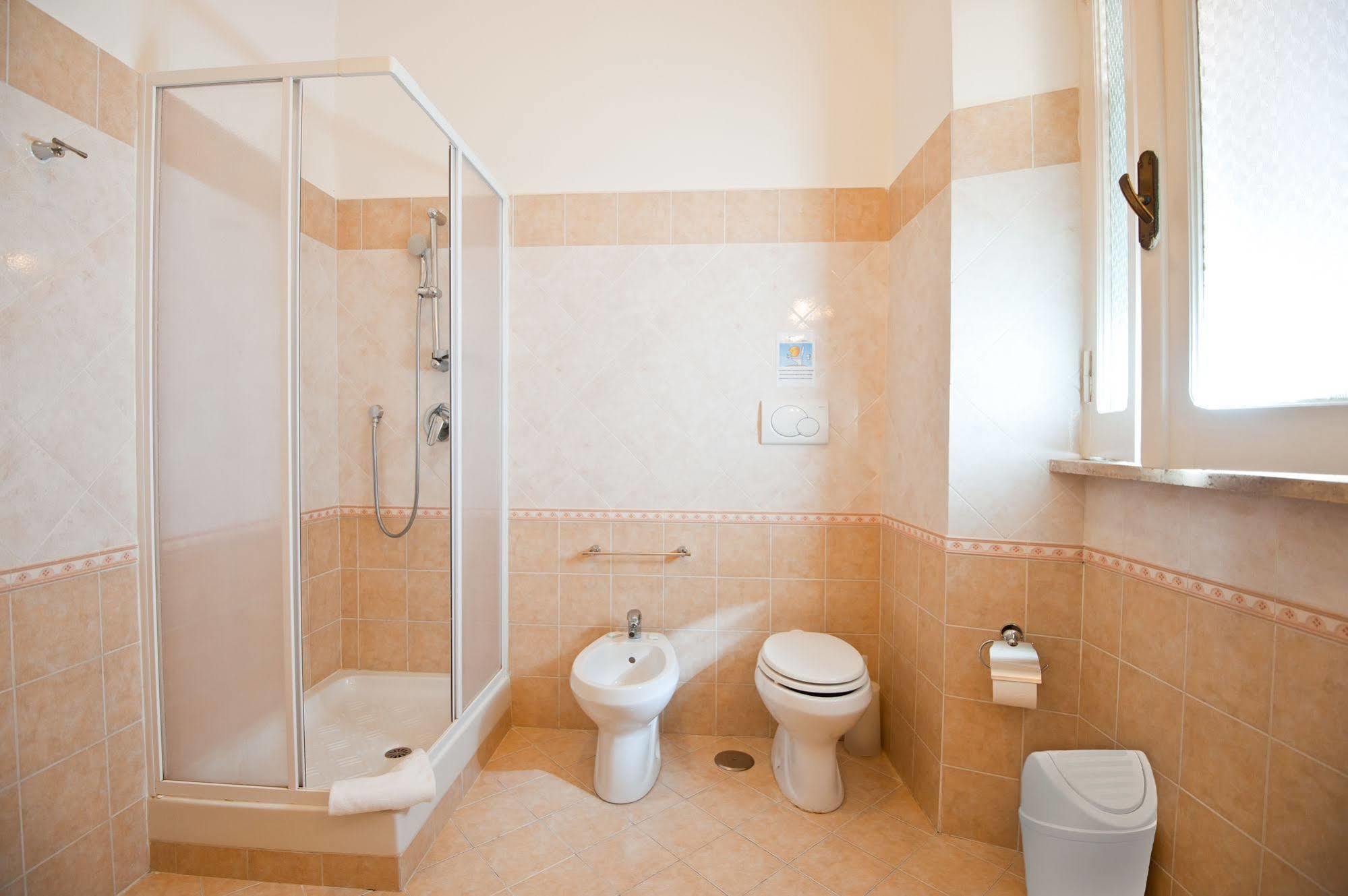 Rome Services Porta Castello Luaran gambar