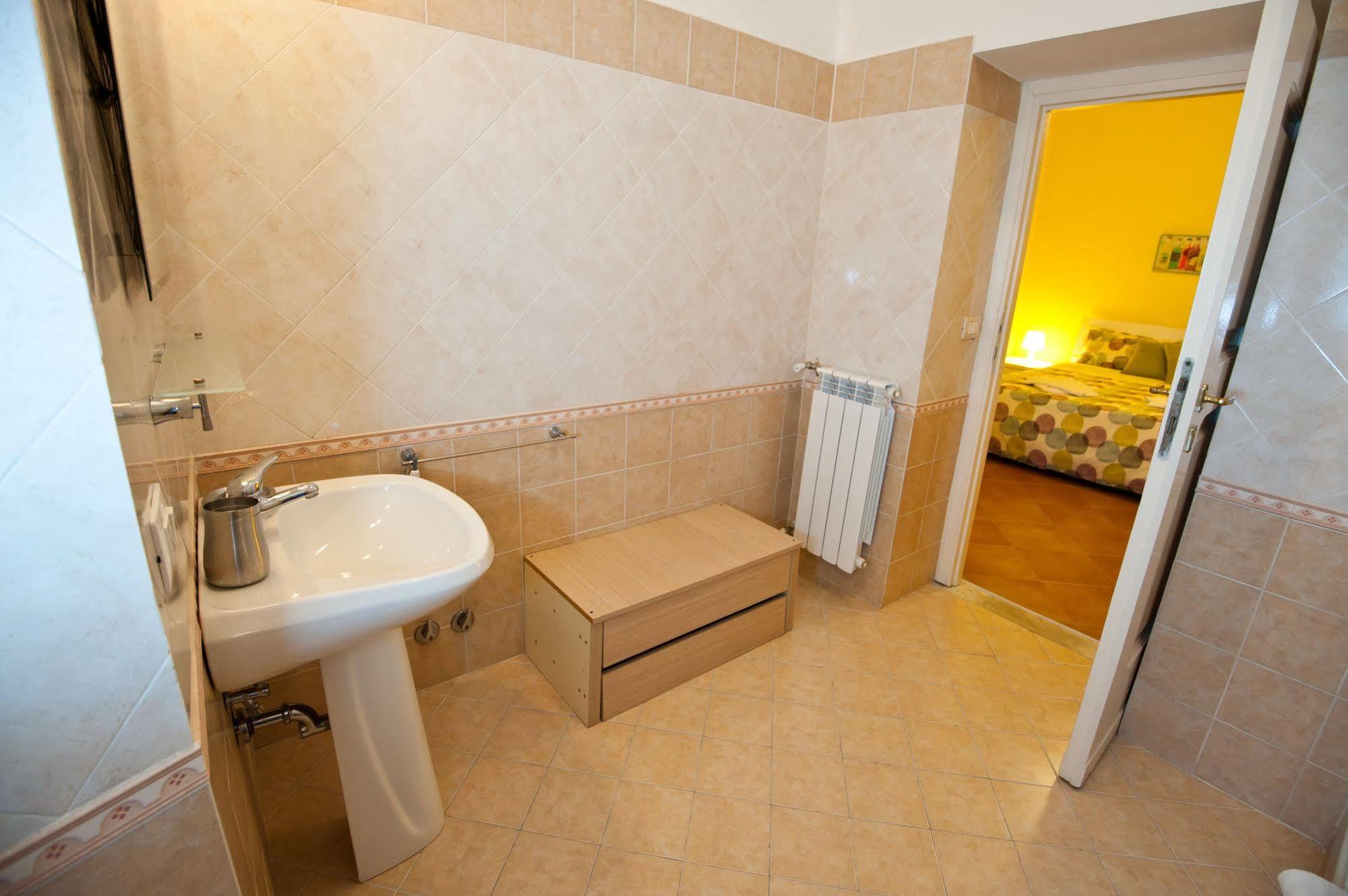 Rome Services Porta Castello Luaran gambar