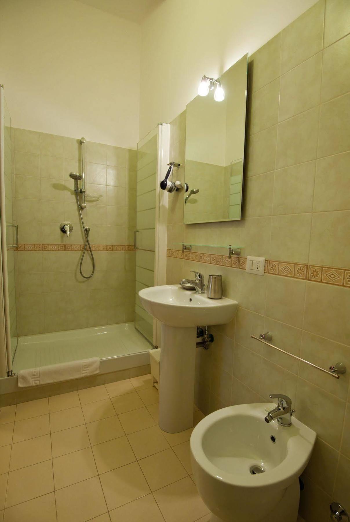 Rome Services Porta Castello Luaran gambar
