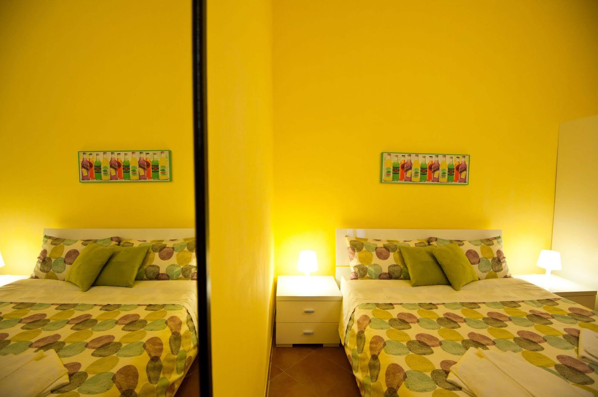 Rome Services Porta Castello Luaran gambar