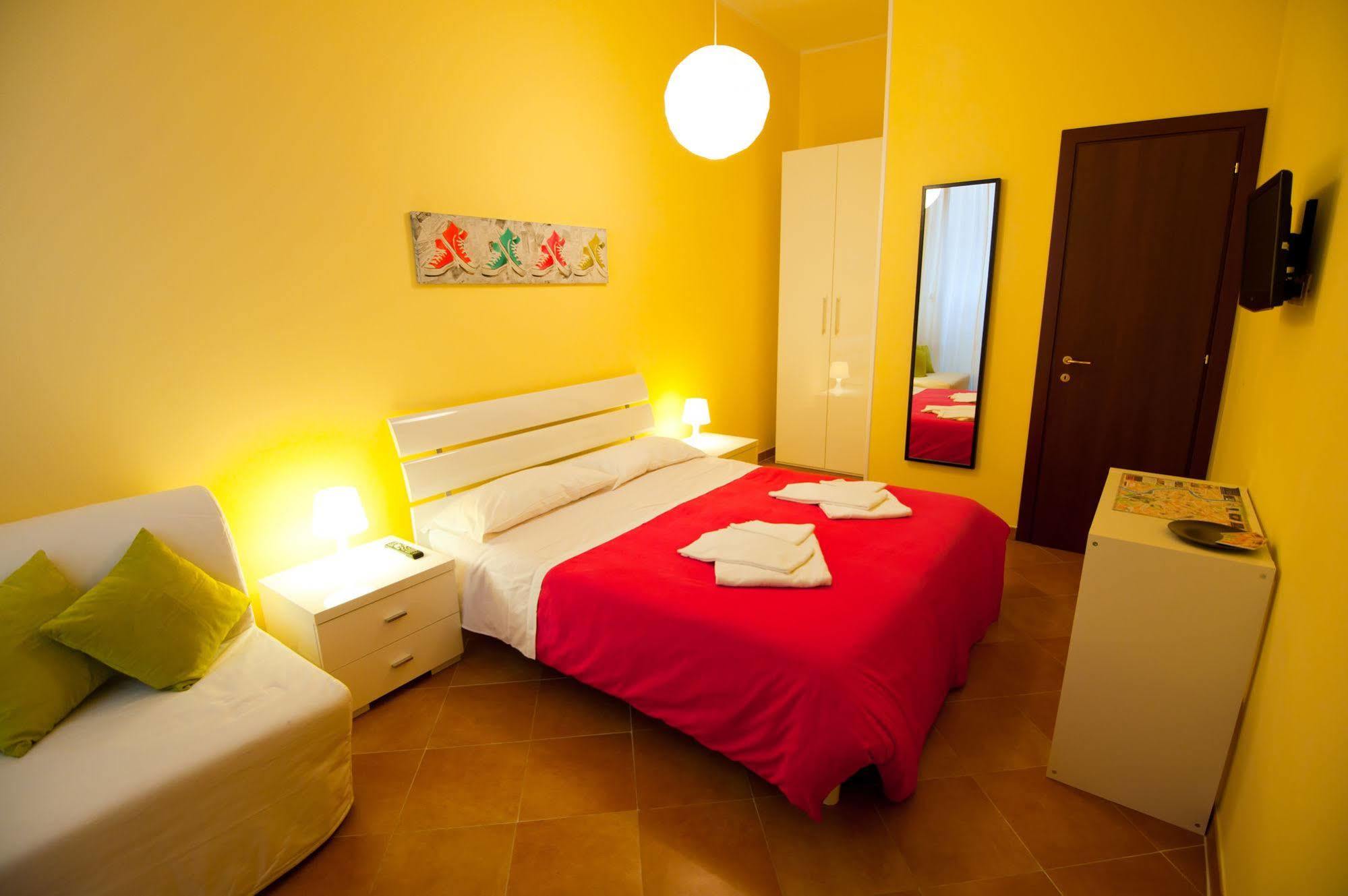 Rome Services Porta Castello Luaran gambar