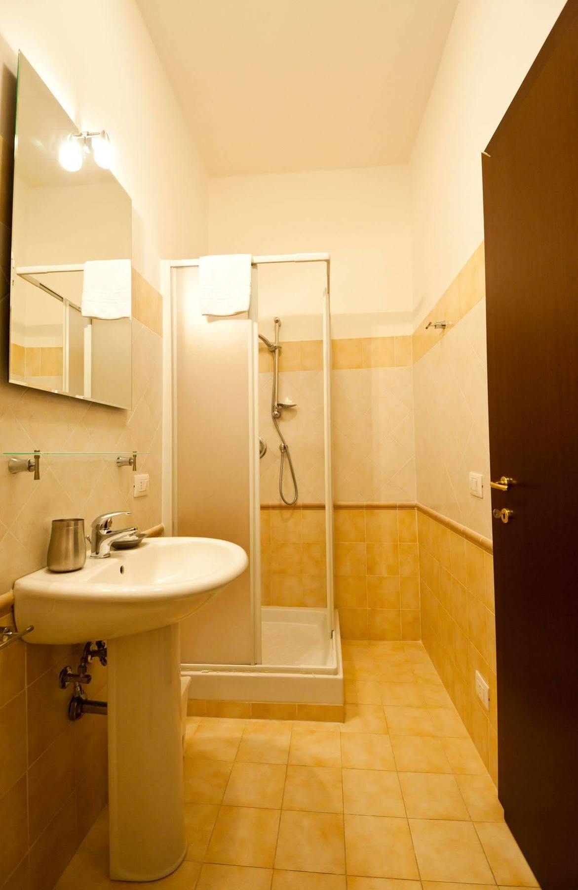 Rome Services Porta Castello Luaran gambar