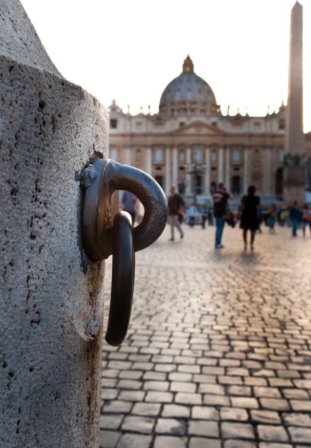 Rome Services Porta Castello Luaran gambar