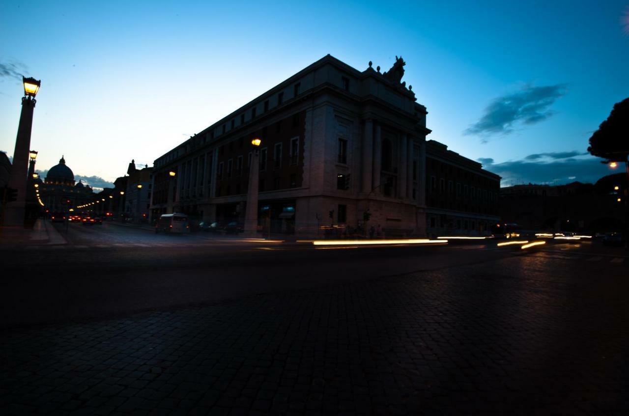 Rome Services Porta Castello Luaran gambar